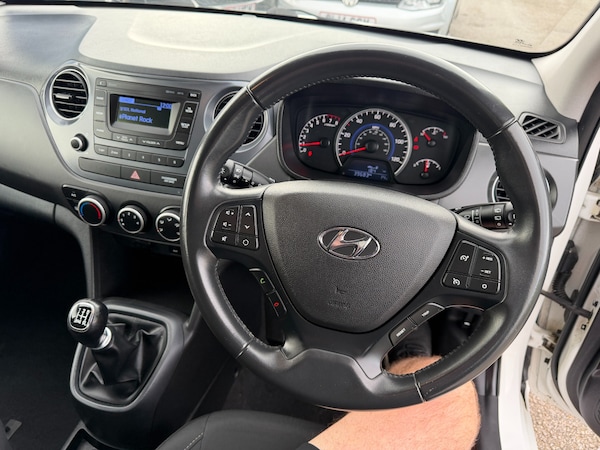 Used Hyundai i10 2018 for sale - 76185757: Photo 14