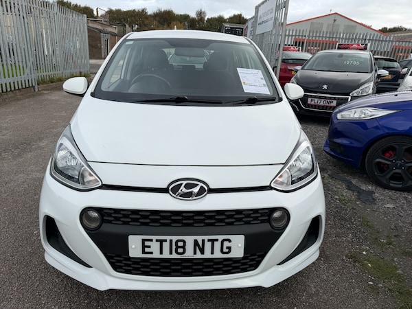 Used Hyundai i10 2018 for sale - 76185757: Photo 3