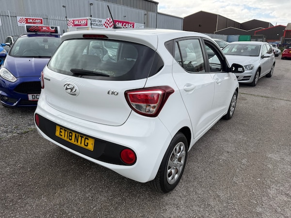 Used Hyundai i10 2018 for sale - 76185757: Photo 5