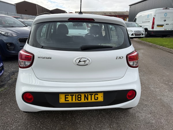Used Hyundai i10 2018 for sale - 76185757: Photo 6