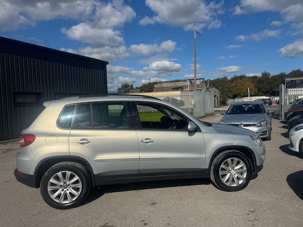 Used Volkswagen Tiguan 2011 for sale - 75988237: Photo 11