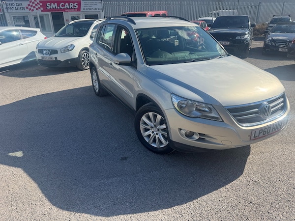 Used Volkswagen Tiguan 2011 for sale - 75988237: Photo 1