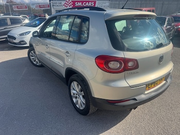 Used Volkswagen Tiguan 2011 for sale - 75988237: Photo 3