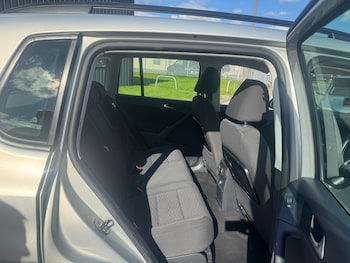 Used Volkswagen Tiguan 2011 for sale - 75988237: Photo 4