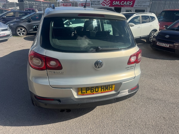 Used Volkswagen Tiguan 2011 for sale - 75988237: Photo 5