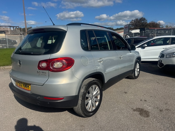 Used Volkswagen Tiguan 2011 for sale - 75988237: Photo 7