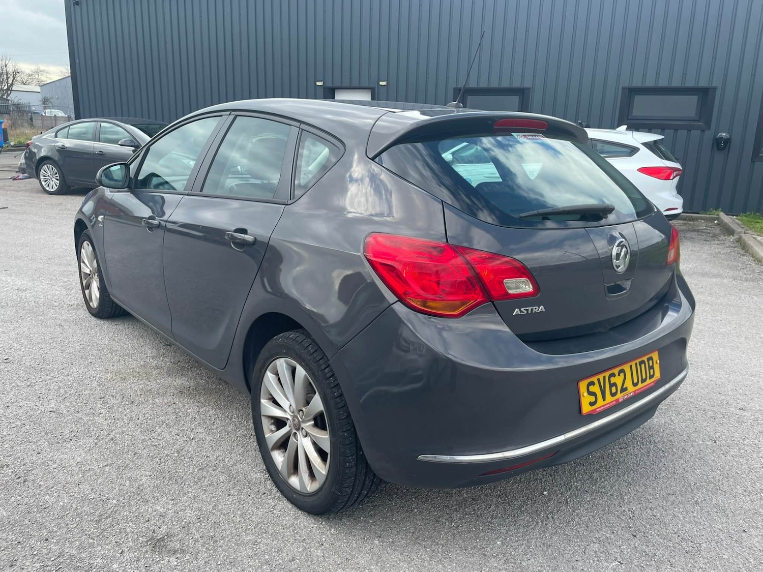 Used Vauxhall Astra 2012 for sale - 78199047: Photo 11