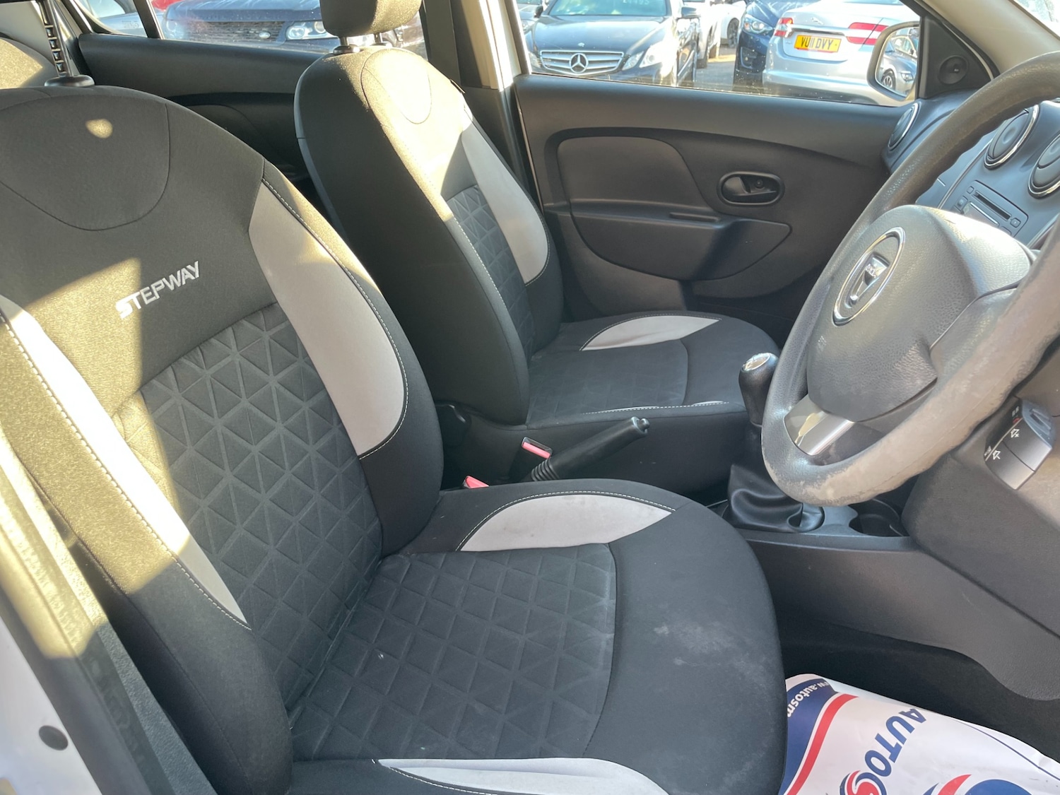 Used Dacia Sandero Stepway 2015 for sale - 76548016: Photo 4