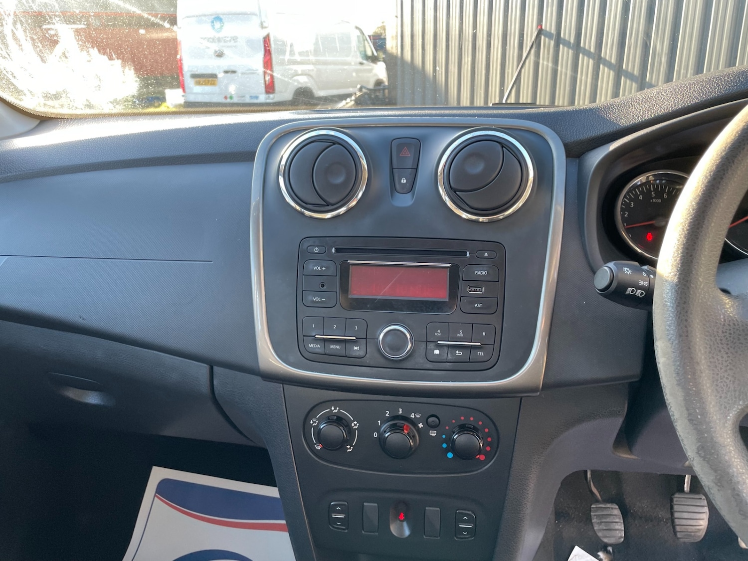 Used Dacia Sandero Stepway 2015 for sale - 76548016: Photo 6