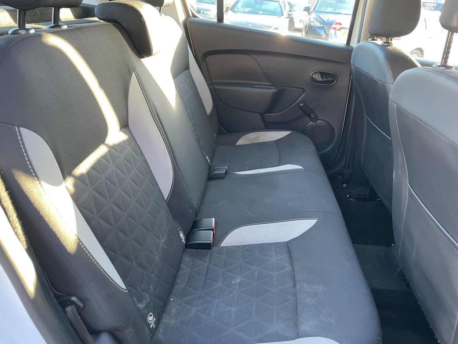 Used Dacia Sandero Stepway 2015 for sale - 76548016: Photo 7