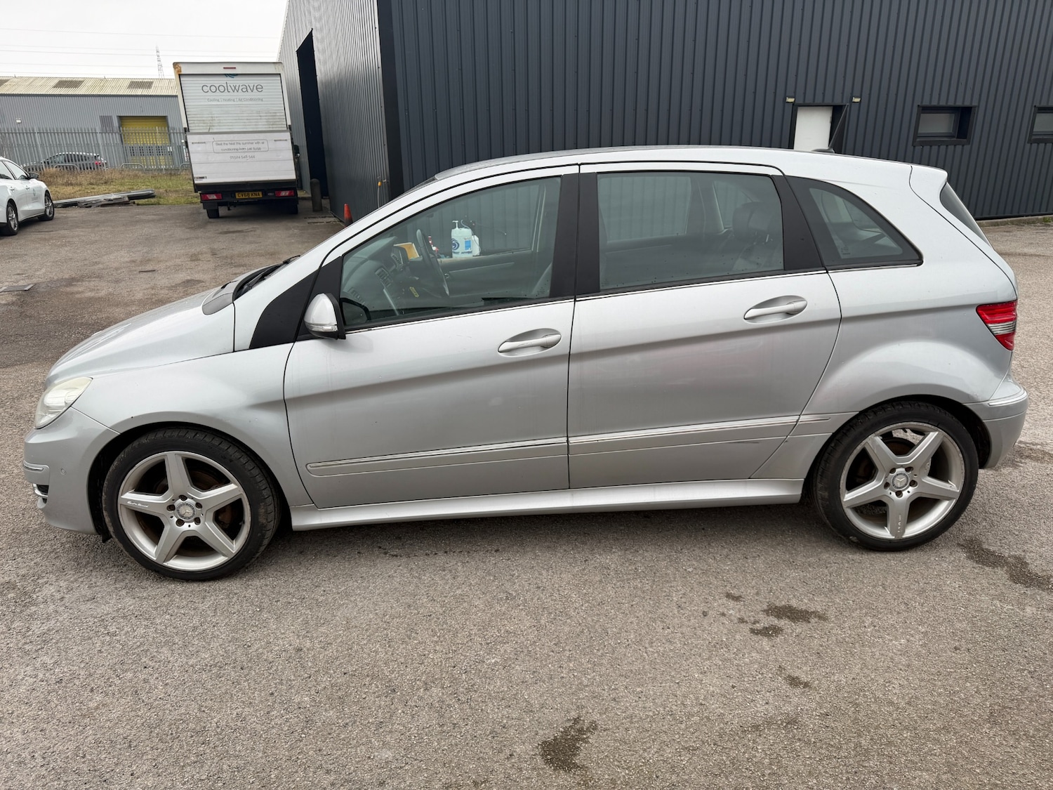 Used Mercedes-Benz B Class 2011 for sale - 77849073: Photo 4