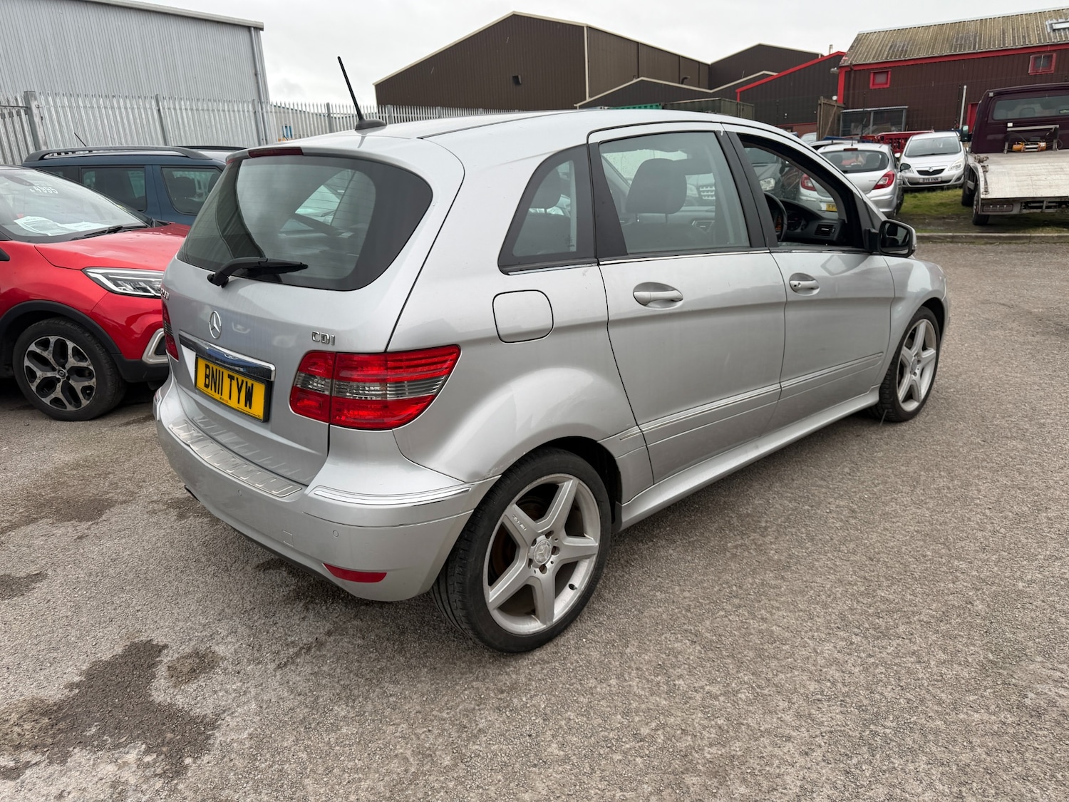 Used Mercedes-Benz B Class 2011 for sale - 77849073: Photo 7