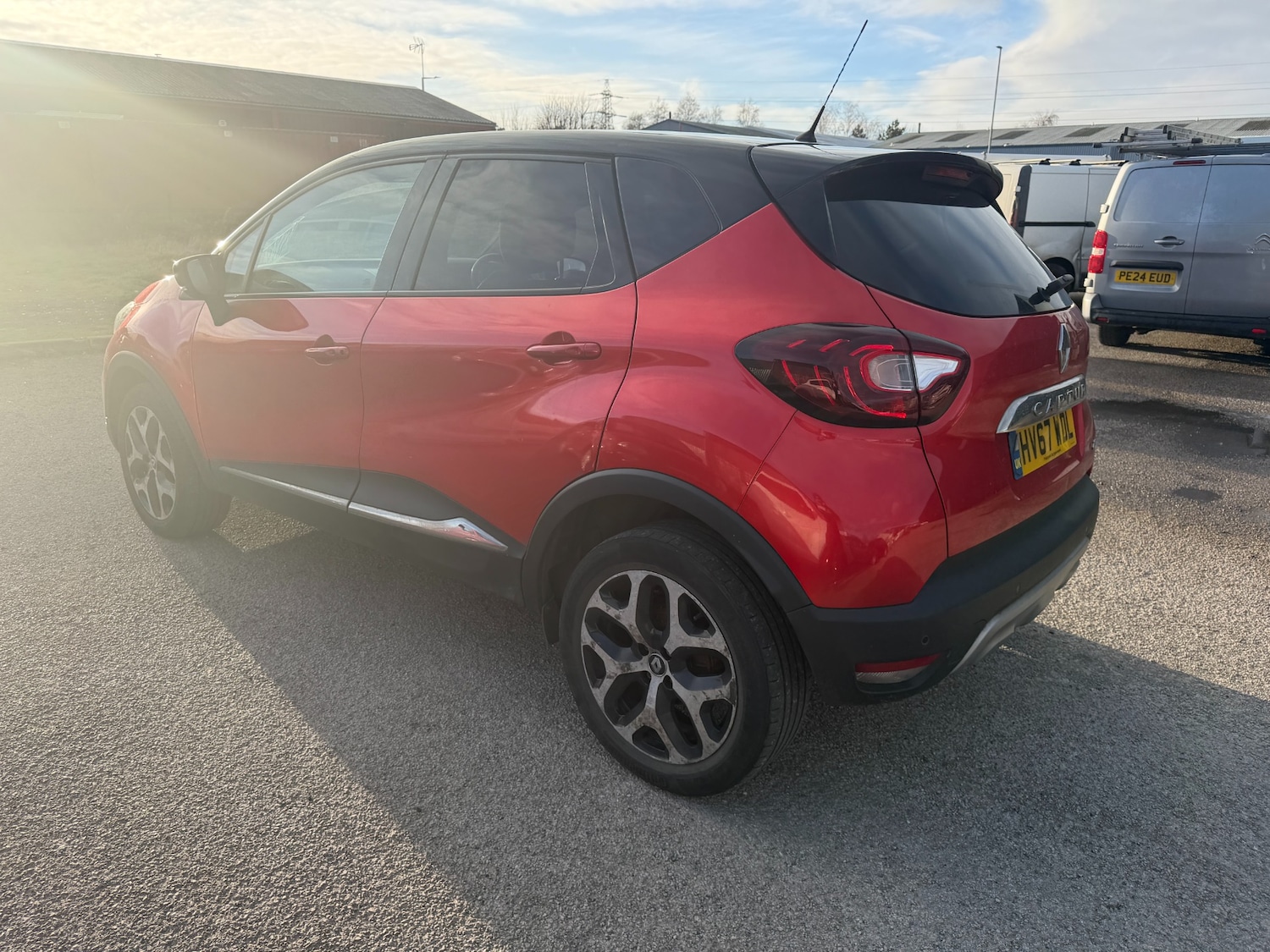 Used Renault Captur 2017 for sale - 77385557: Photo 3