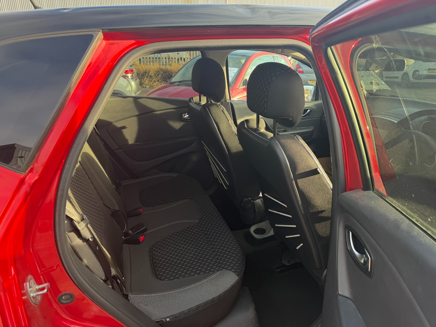 Used Renault Captur 2017 for sale - 77385557: Photo 7