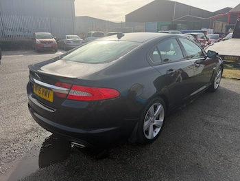 Used Jaguar XF 2015 for sale - 77632536: Photo
