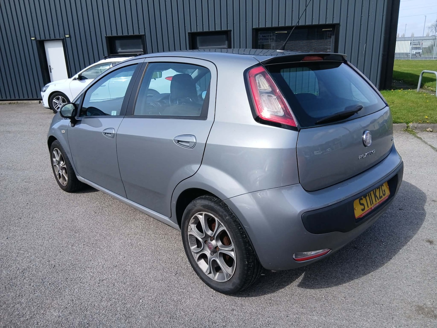 Used Fiat Punto Evo 2011 for sale - 78196743: Photo 11