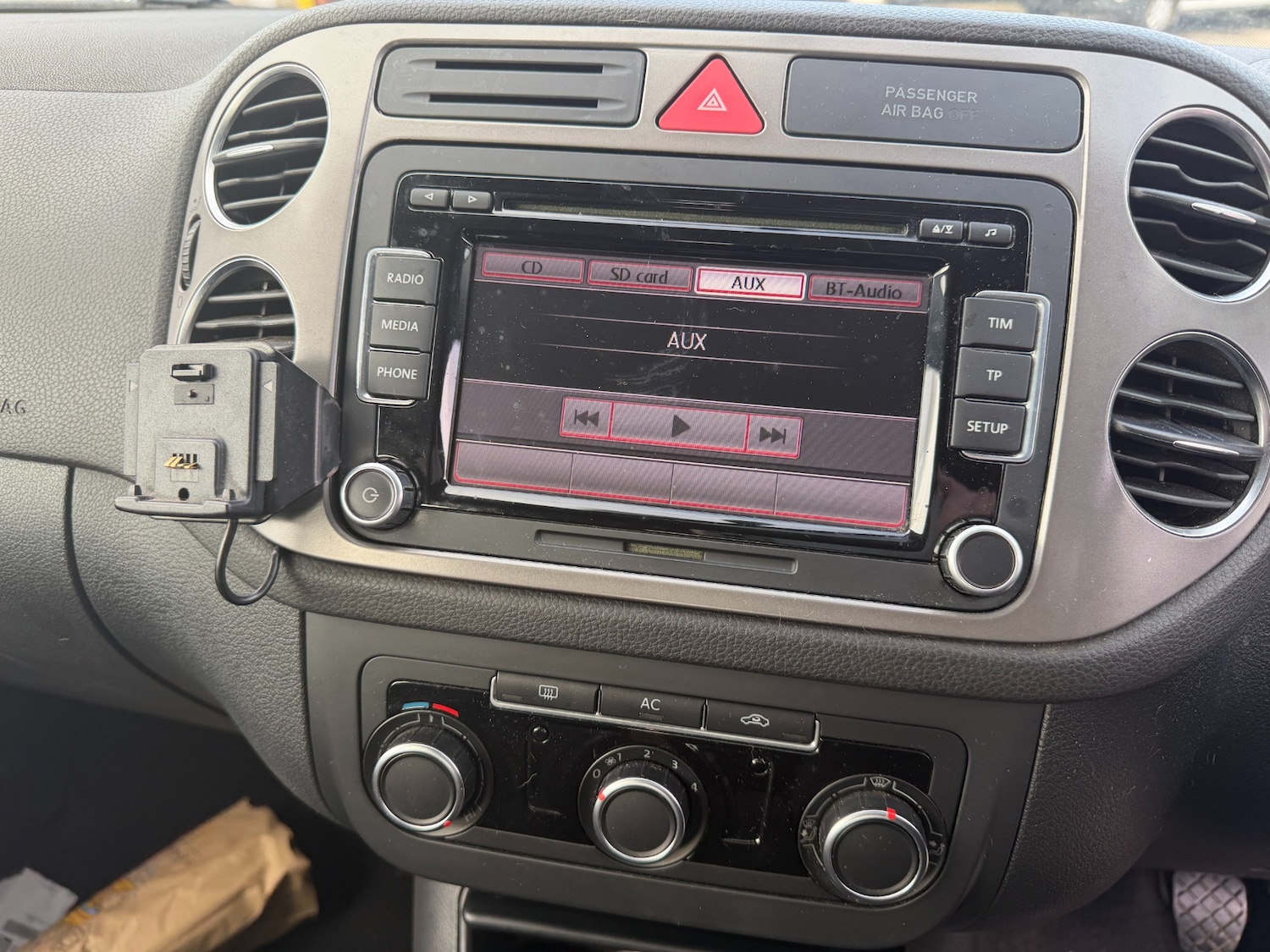 Used Volkswagen Tiguan 2011 for sale - 77643974: Photo 9