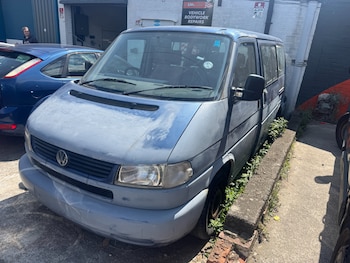 Volkswagen - Caravelle