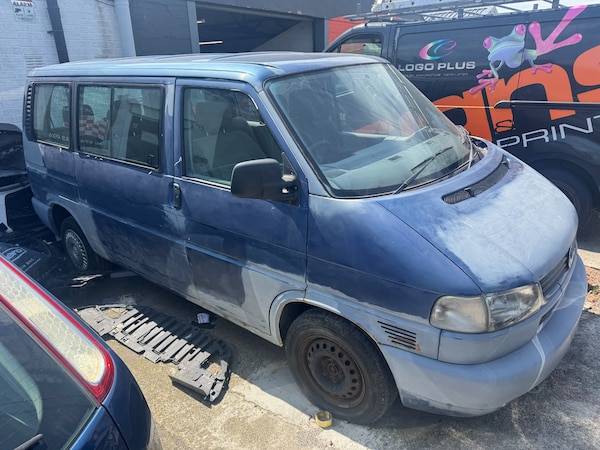 Used Volkswagen Caravelle 1997 for sale - 75669148: Photo 2