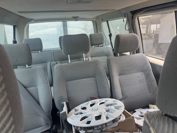 Used Volkswagen Caravelle 1997 for sale - 75669148: Photo 5