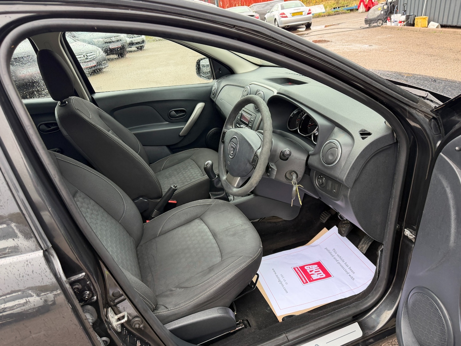 Used Dacia Sandero 2015 for sale - 76357007: Photo 4