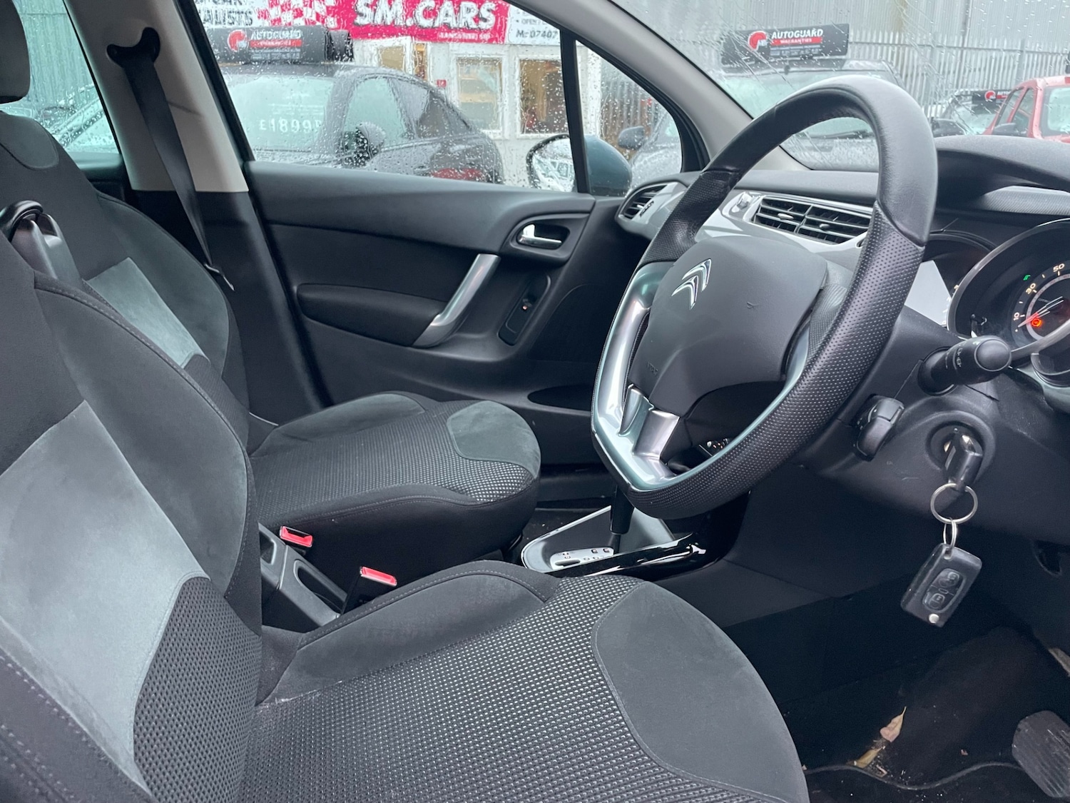 Used Citroen C3 2010 for sale - 76982948: Photo 7