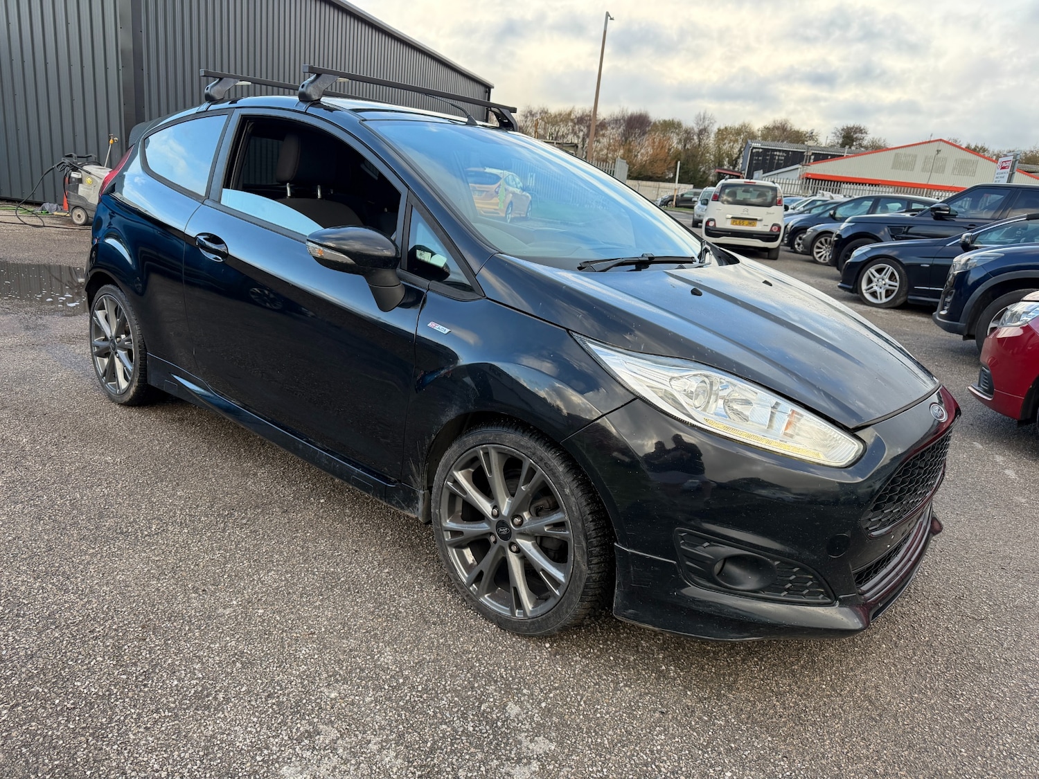 Used Ford Fiesta 2017 for sale - 76571408: Photo 1