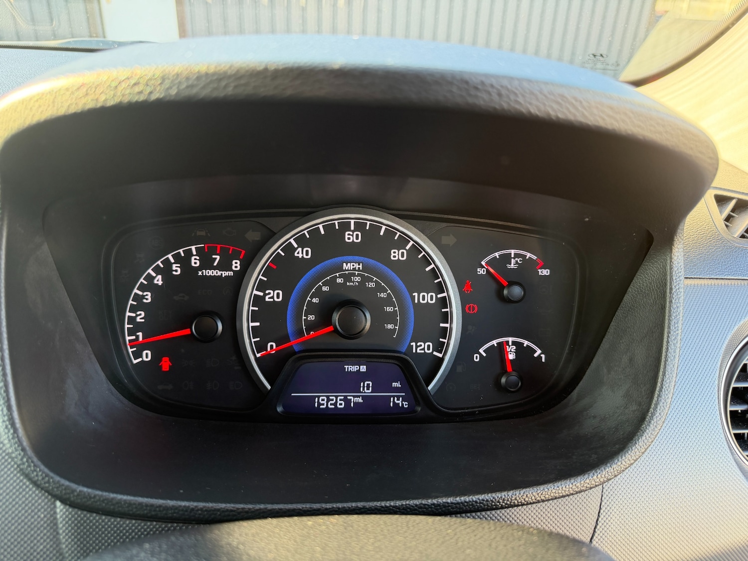 Used Hyundai i10 2018 for sale - 76343943: Photo 14