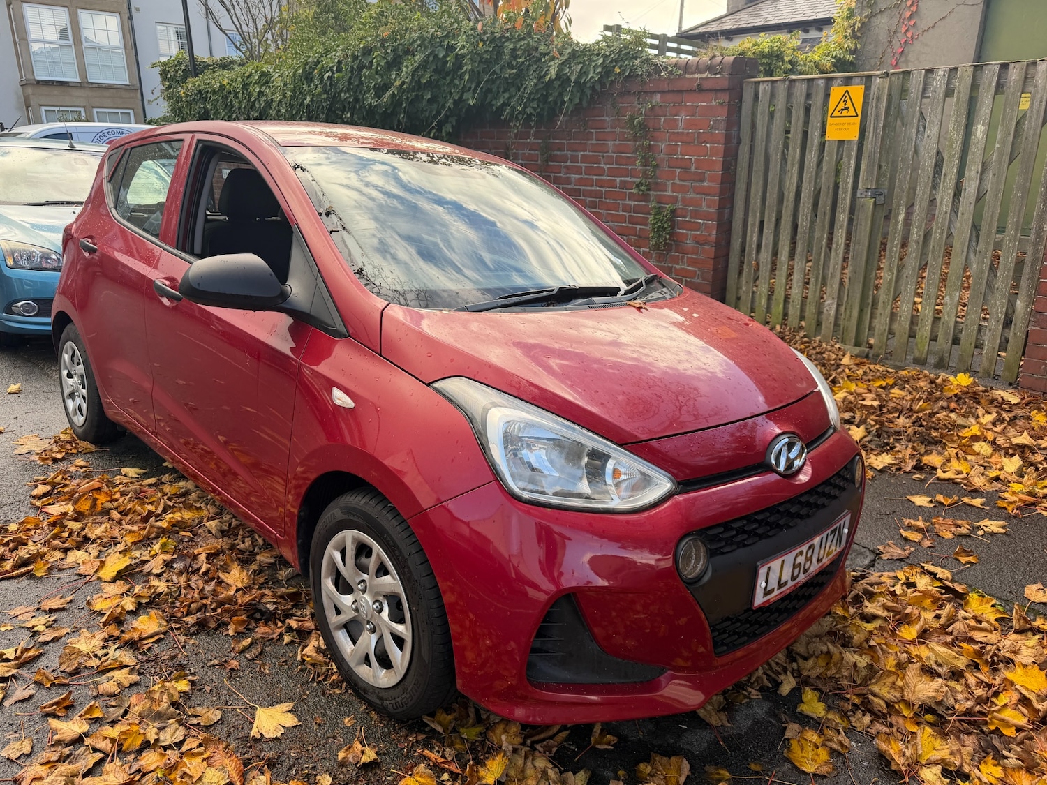 Used Hyundai i10 2018 for sale - 76343943: Photo 2