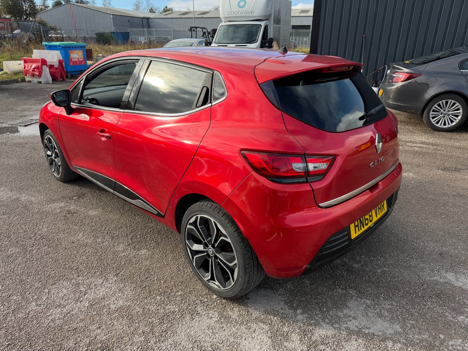 Used Renault Clio 2018 for sale - 76334190: Photo 3