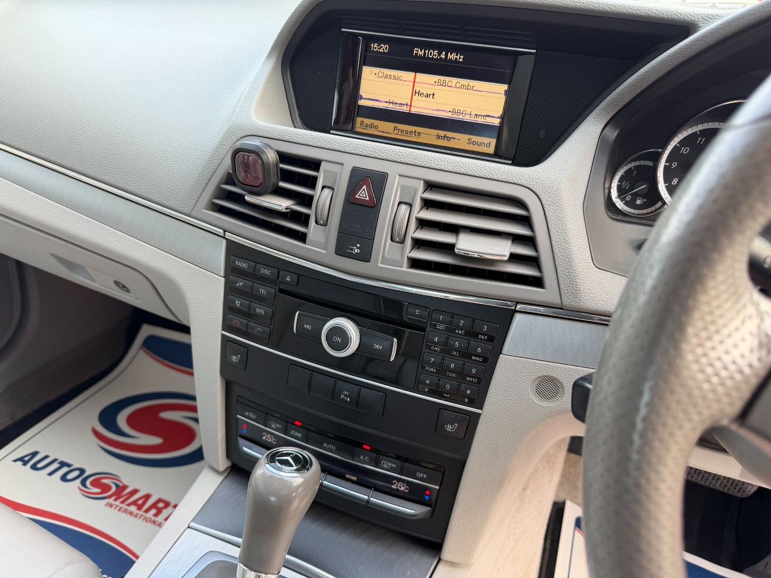 Used Mercedes-Benz E Class 2010 for sale - 77643982: Photo 10