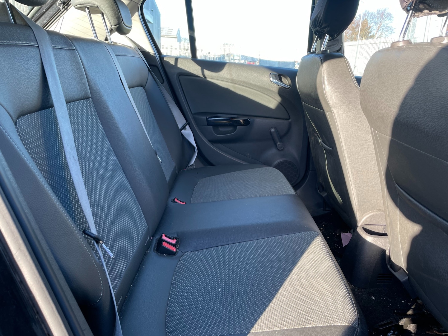 Used Vauxhall Corsa 2010 for sale - 76693689: Photo 8