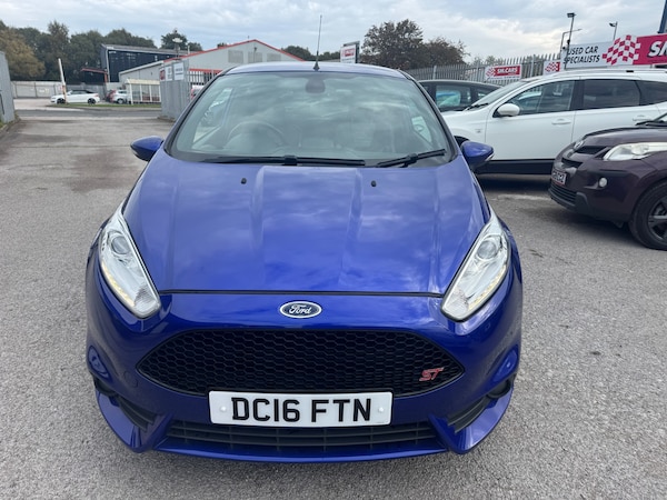 Used Ford Fiesta 2016 for sale - 76107234: Photo 2