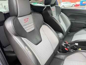 Used Ford Fiesta 2016 for sale - 76107234: Photo 2
