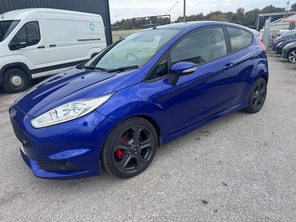 Used Ford Fiesta 2016 for sale - 76107234: Photo 3