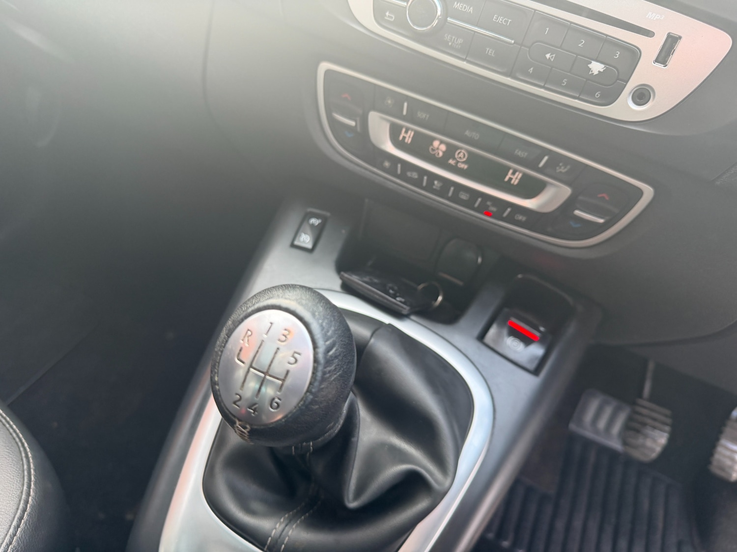 Used Renault Grand Scenic 2013 for sale - 77251135: Photo 10