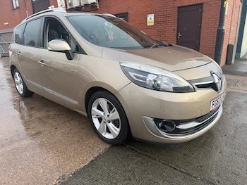 2013 (63) - 1.6 dCi Dynamique TomTom Energy 5dr