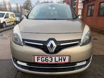 Used Renault Grand Scenic 2013 for sale - 77251135: Photo