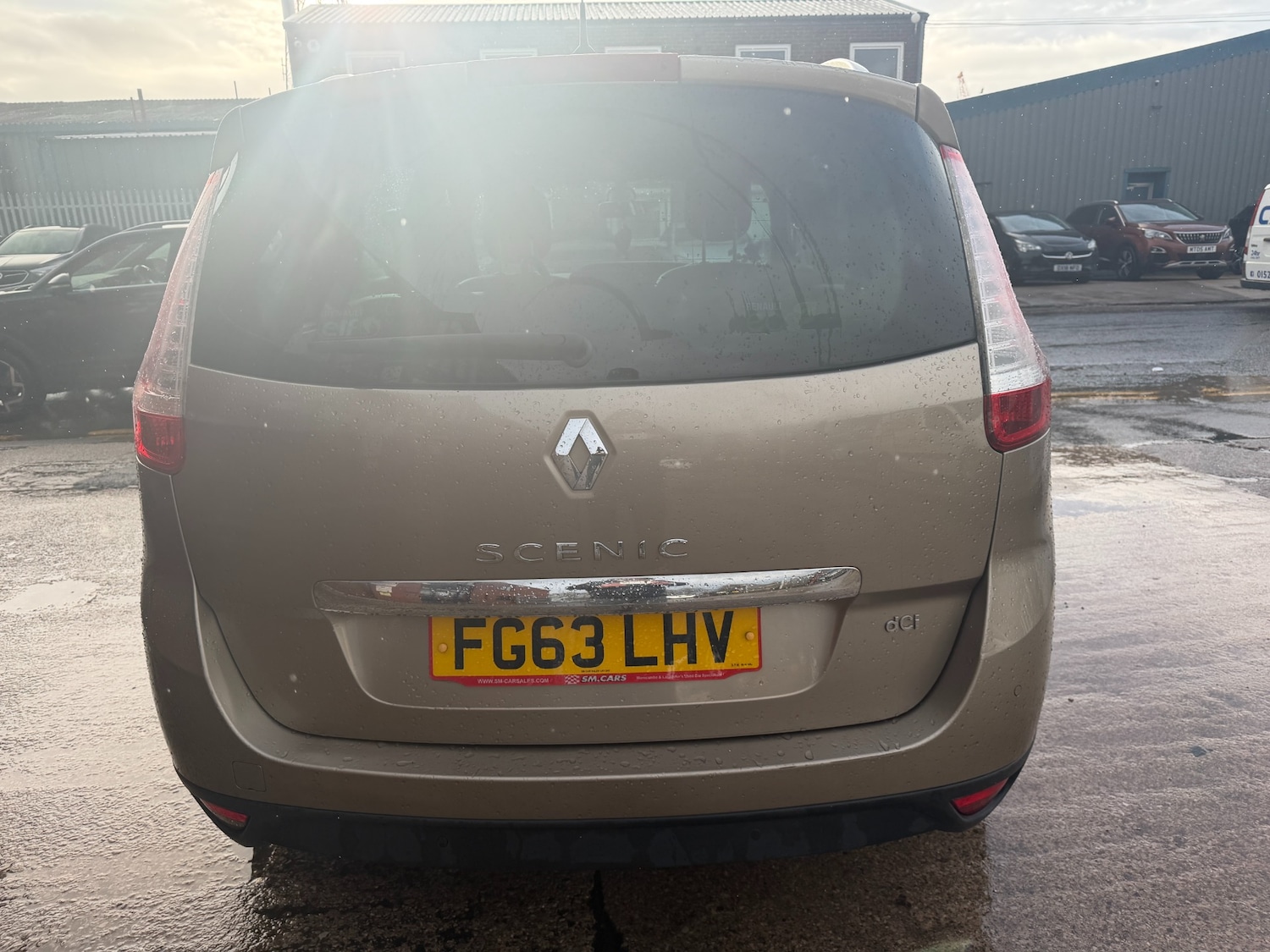 Used Renault Grand Scenic 2013 for sale - 77251135: Photo 4