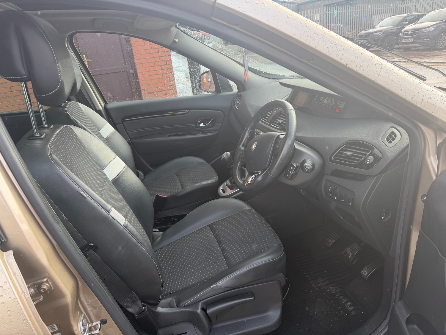 Used Renault Grand Scenic 2013 for sale - 77251135: Photo 7