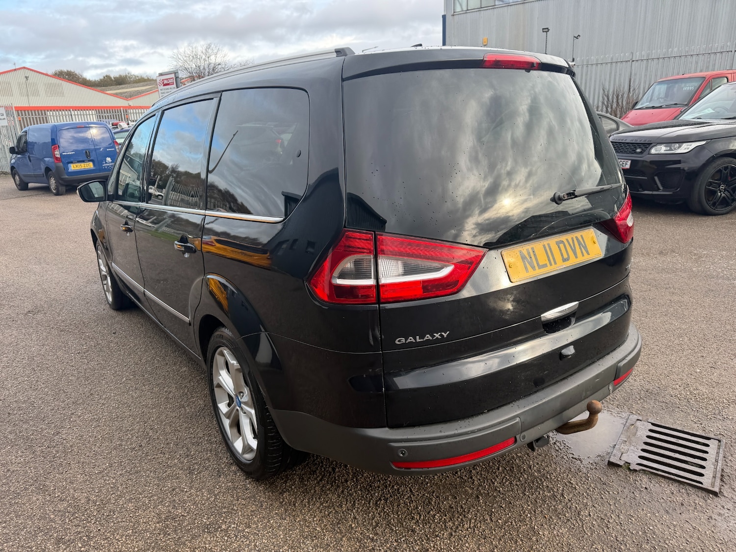 Used Ford Galaxy 2011 for sale - 76467944: Photo 4