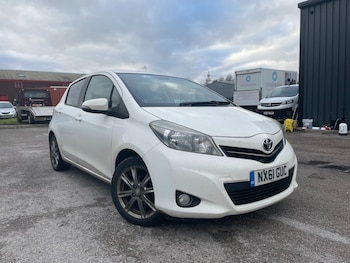 2011 (61) - 1.33 VVT-i SR 5dr NAV