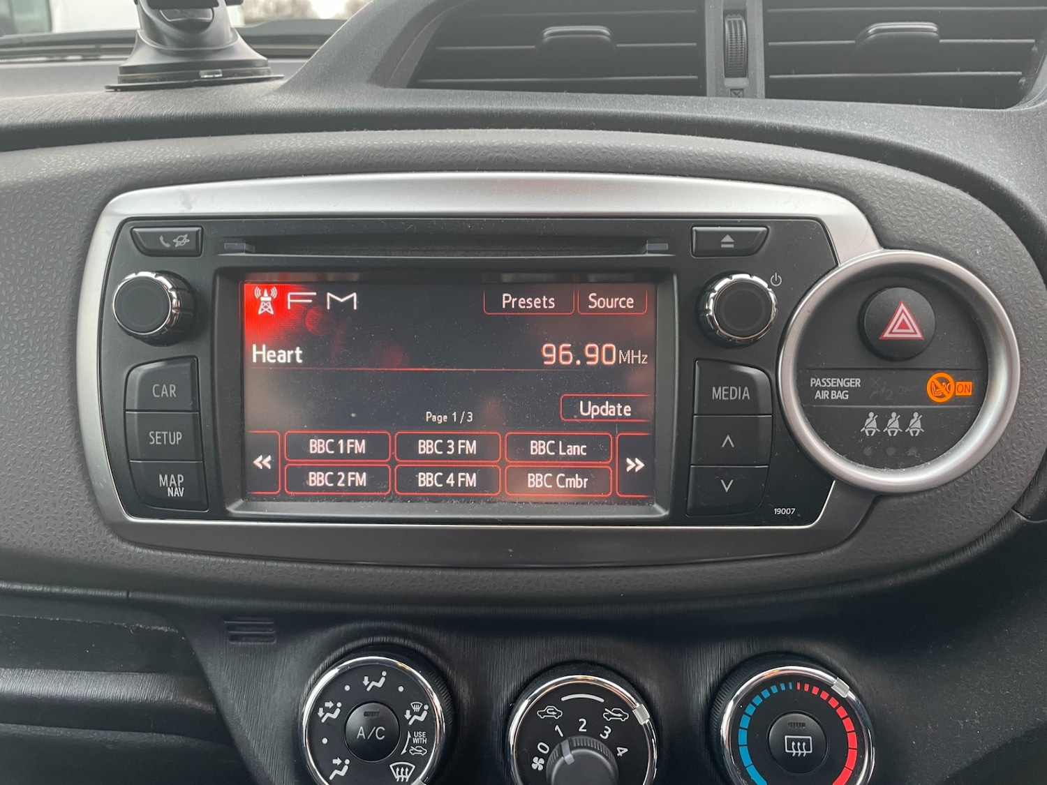 Used Toyota Yaris 2011 for sale - 76906157: Photo 5