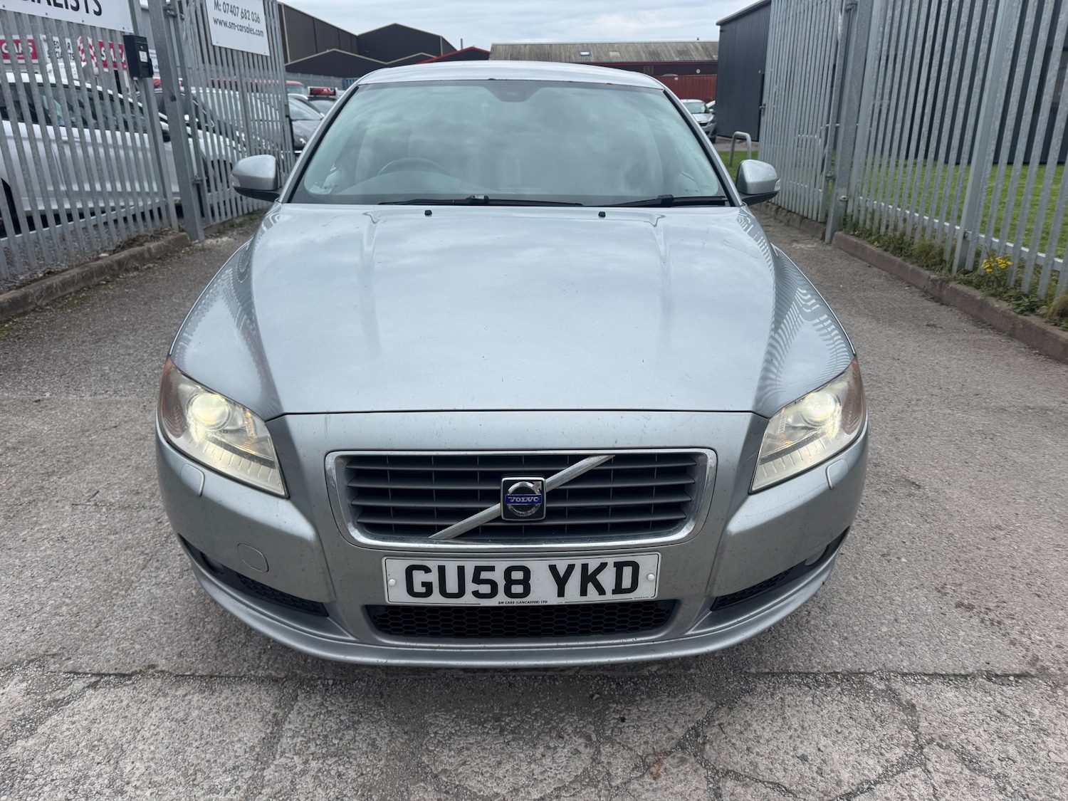 Used Volvo S80 2008 for sale - 76089820: Photo 2