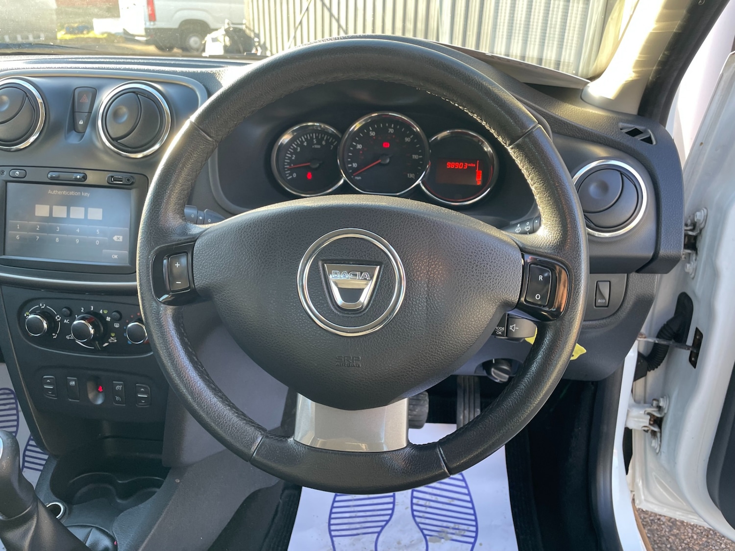 Used Dacia Sandero Stepway 2013 for sale - 76347417: Photo 5