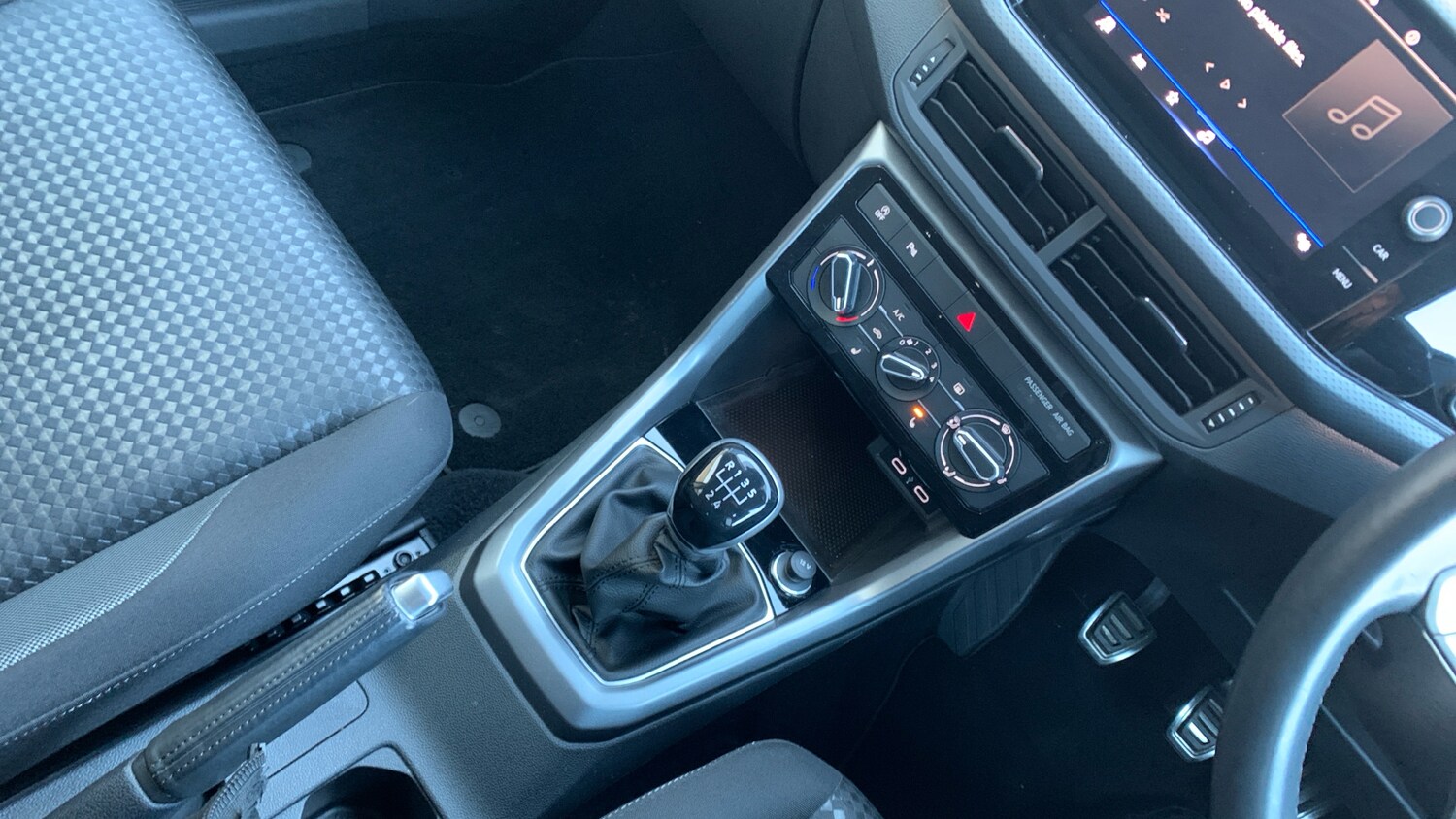 Used Volkswagen T-Cross 2022 for sale - 77098831: Photo 21