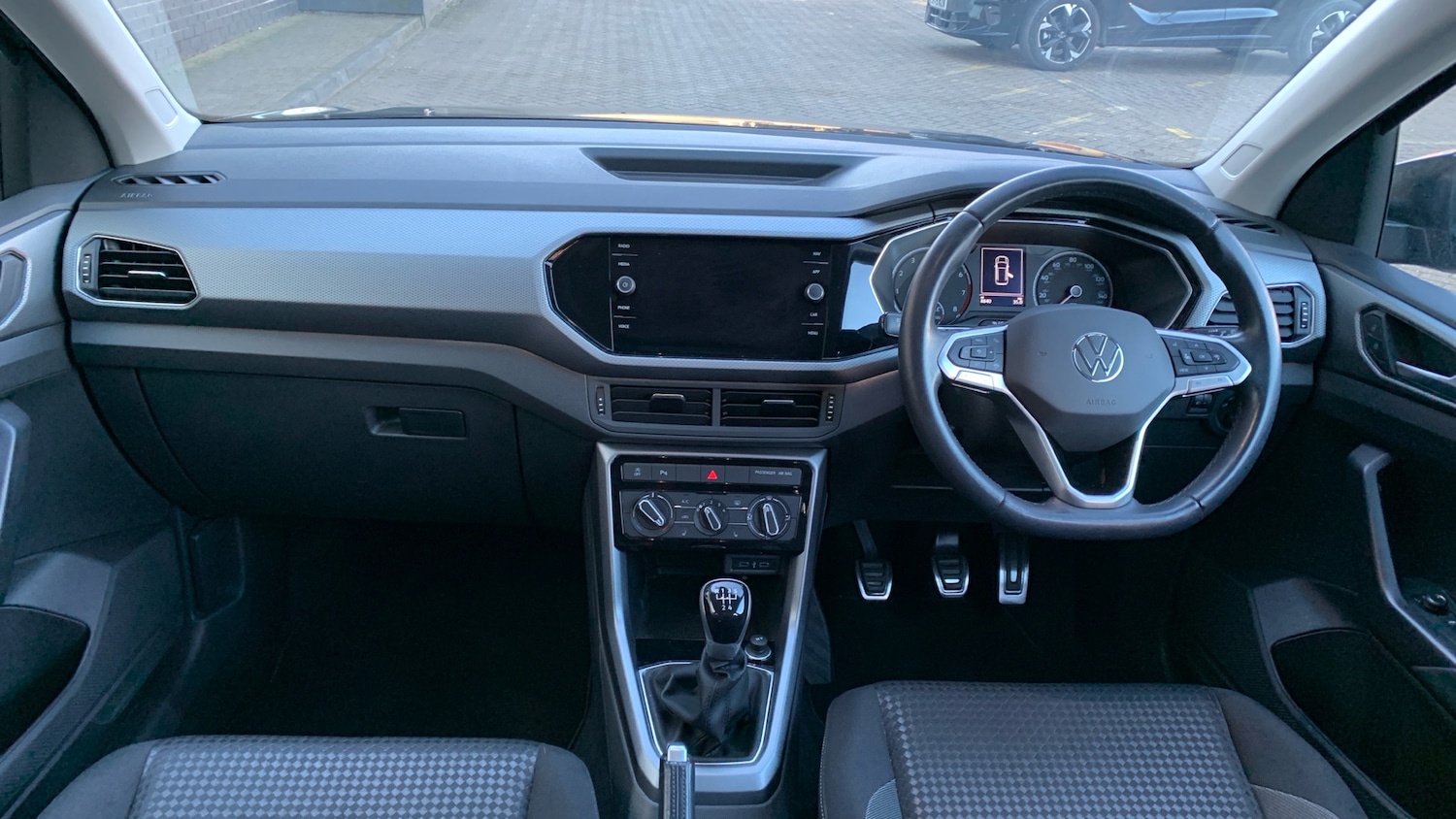 Used Volkswagen T-Cross 2022 for sale - 77098831: Photo 5