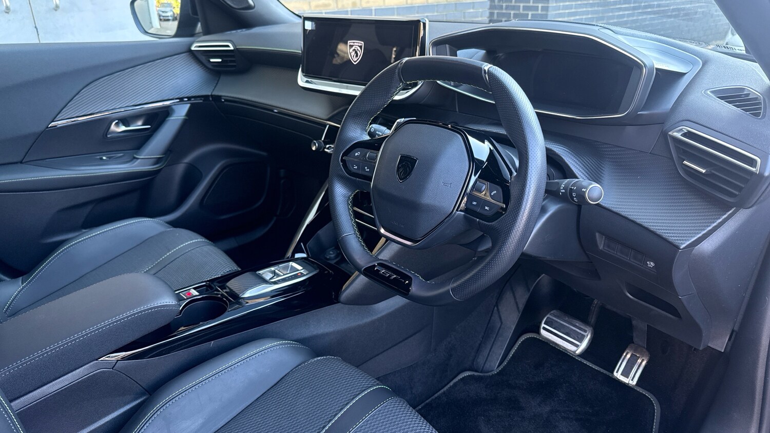 Used Peugeot 2008 2023 for sale - 77971159: Photo 11