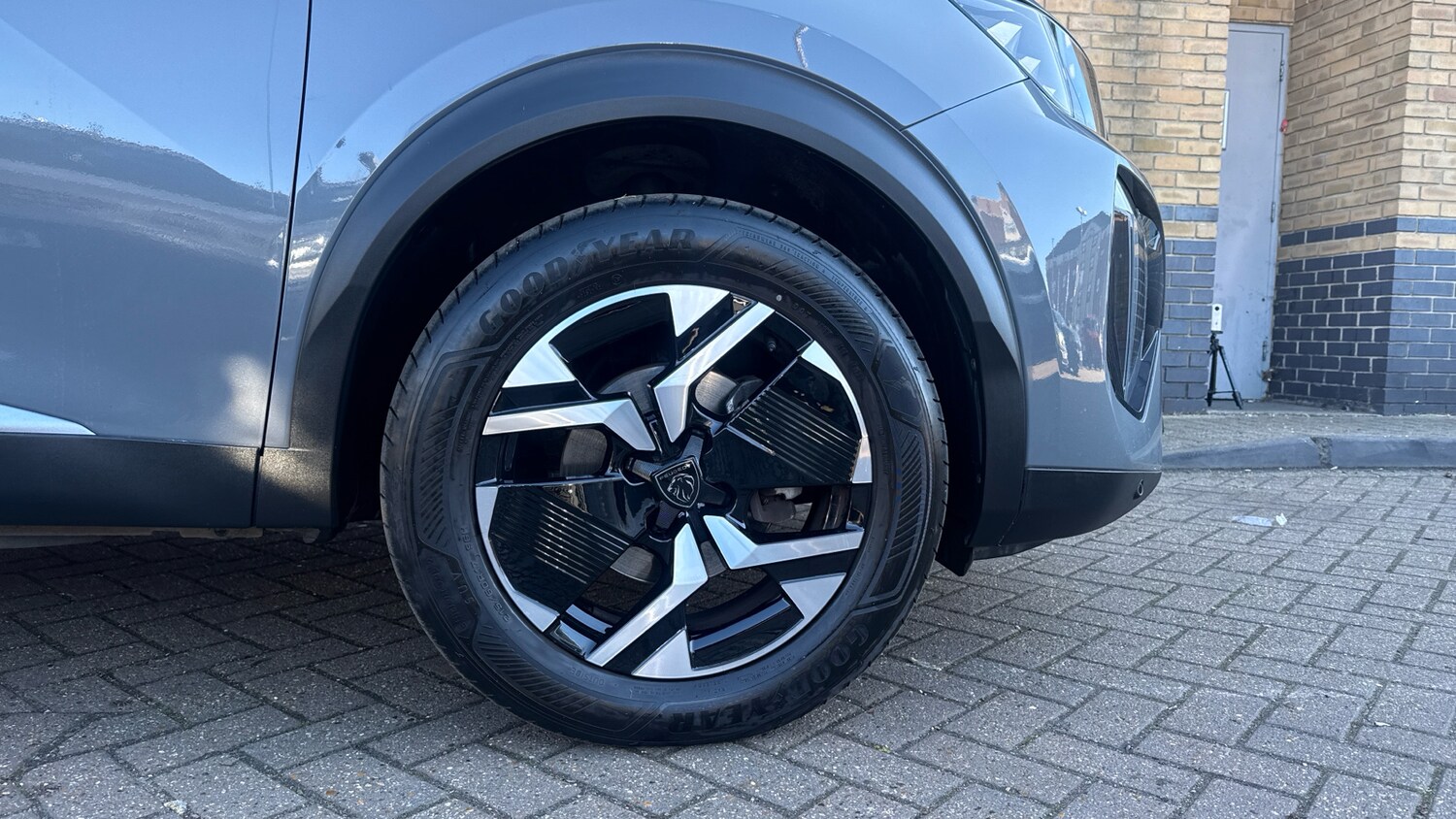 Used Peugeot 2008 2023 for sale - 77971159: Photo 17