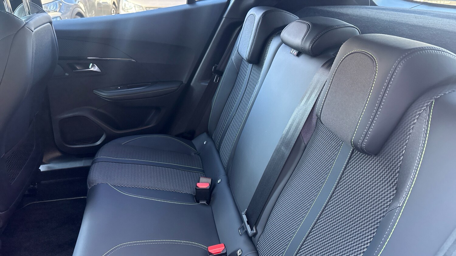 Used Peugeot 2008 2023 for sale - 77971159: Photo 32